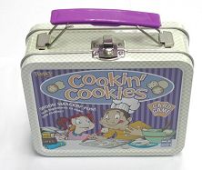 Tin lunch box